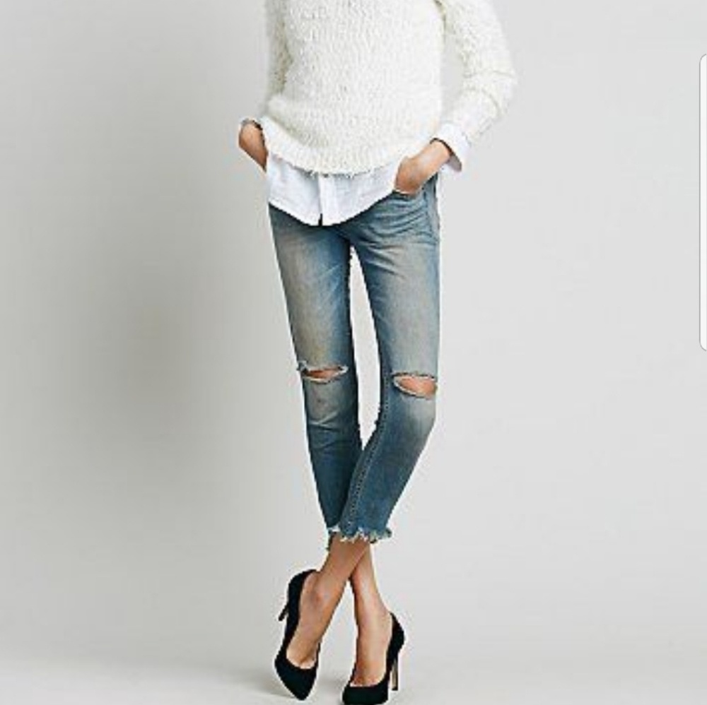 Free people destroyed ankle crop jean